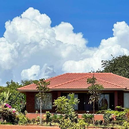Regenta Resort Mango Village Guhagar Kudān 外观 照片