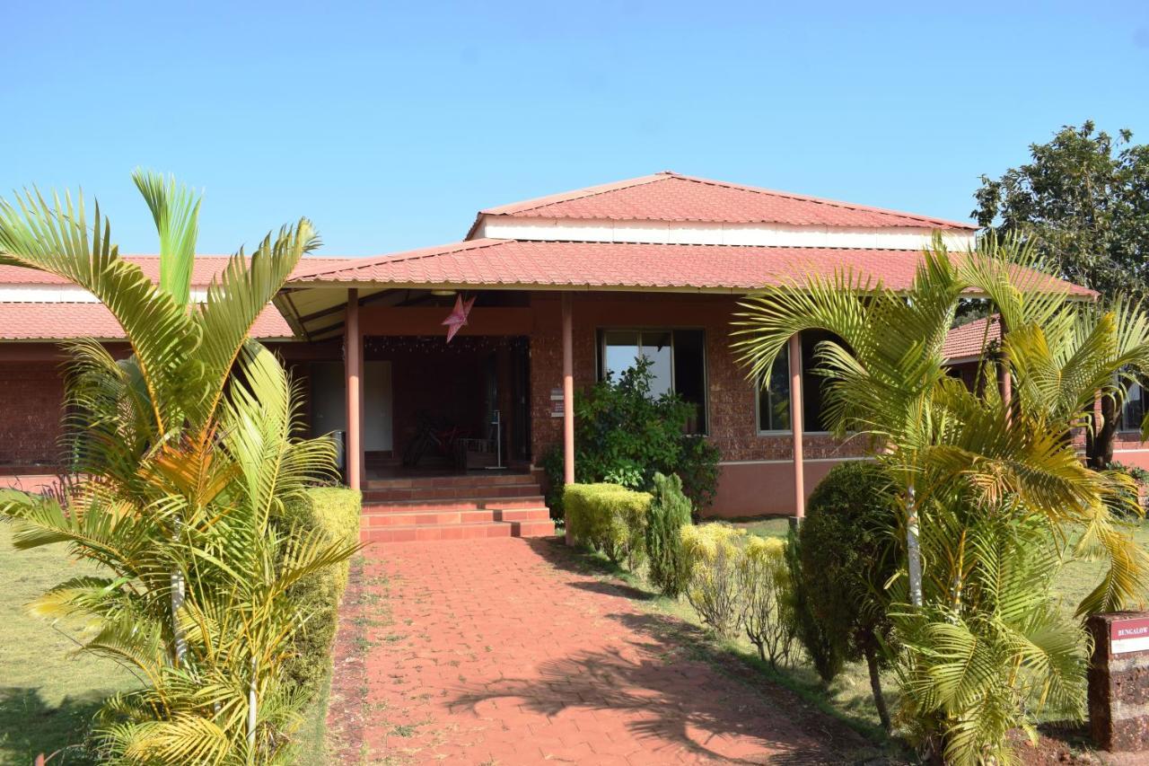 Regenta Resort Mango Village Guhagar Kudān 外观 照片