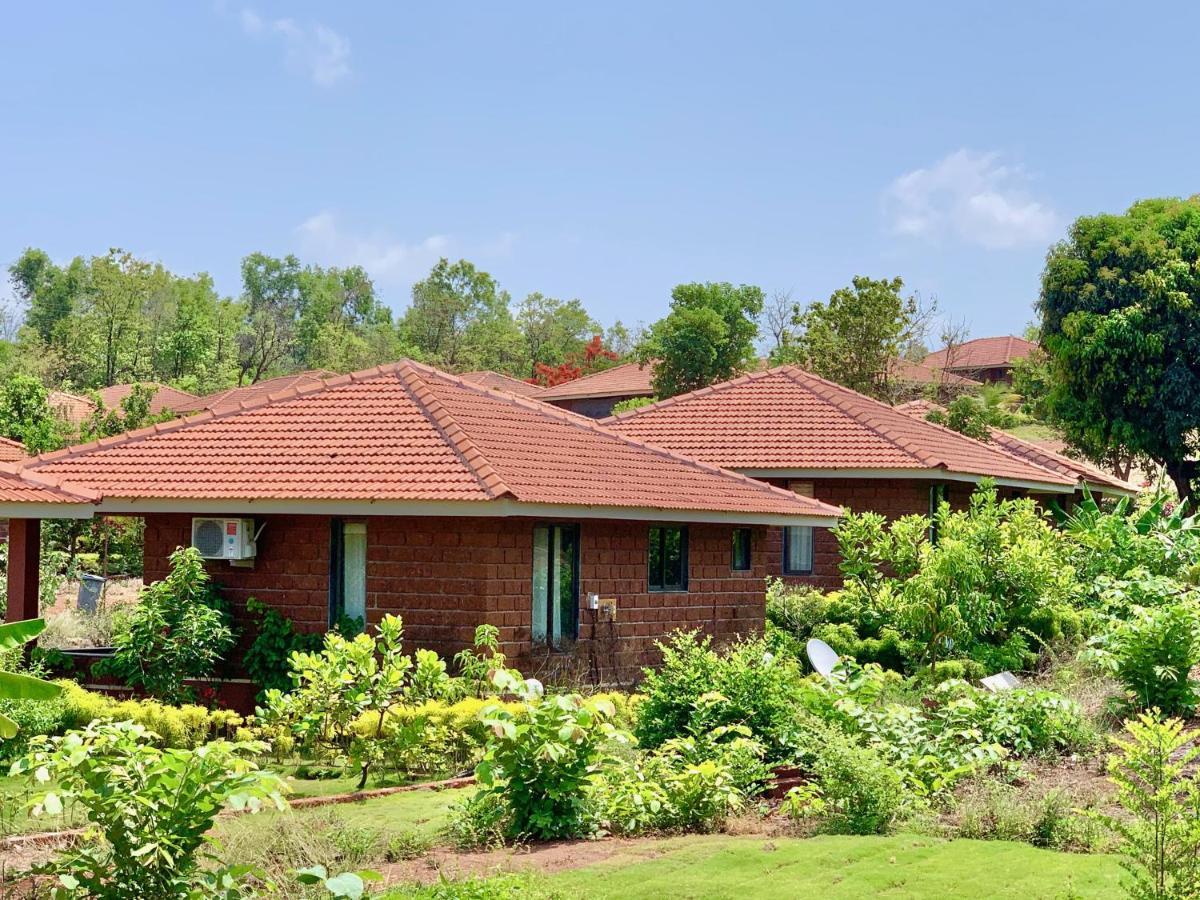 Regenta Resort Mango Village Guhagar Kudān 外观 照片
