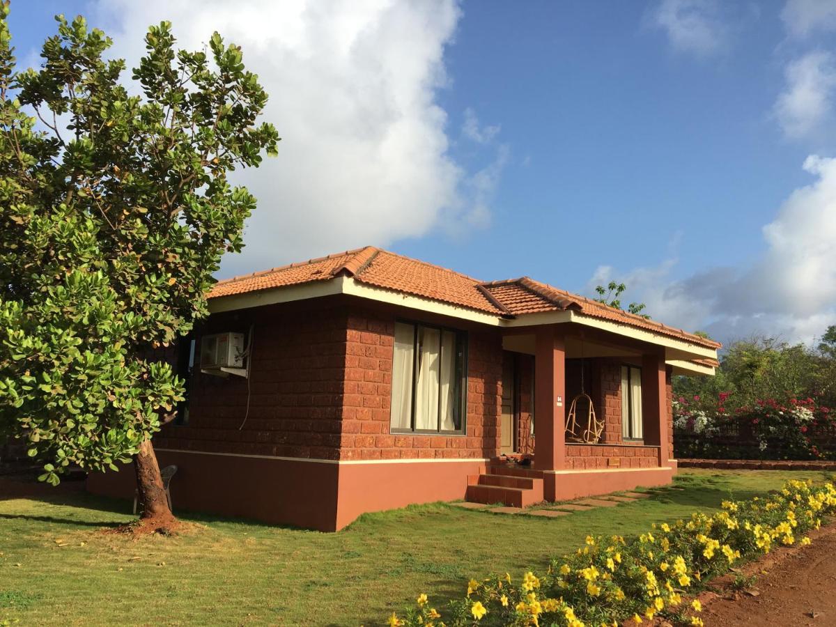Regenta Resort Mango Village Guhagar Kudān 外观 照片