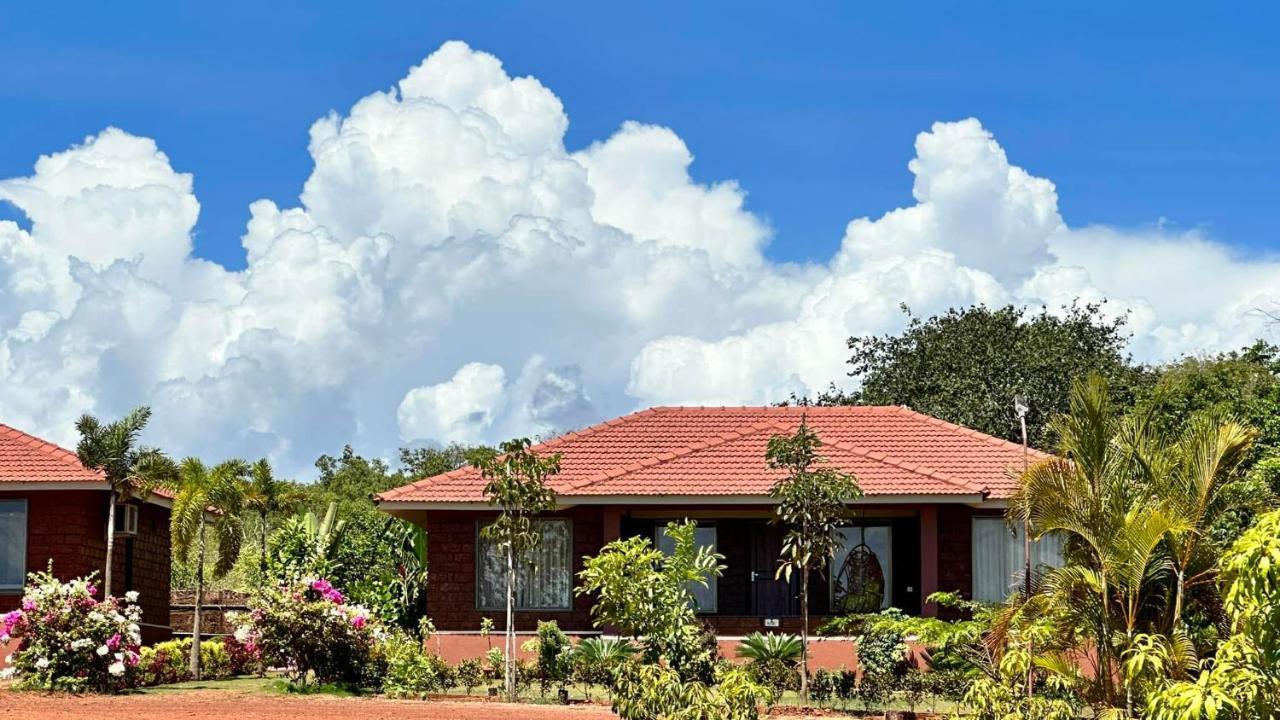 Regenta Resort Mango Village Guhagar Kudān 外观 照片