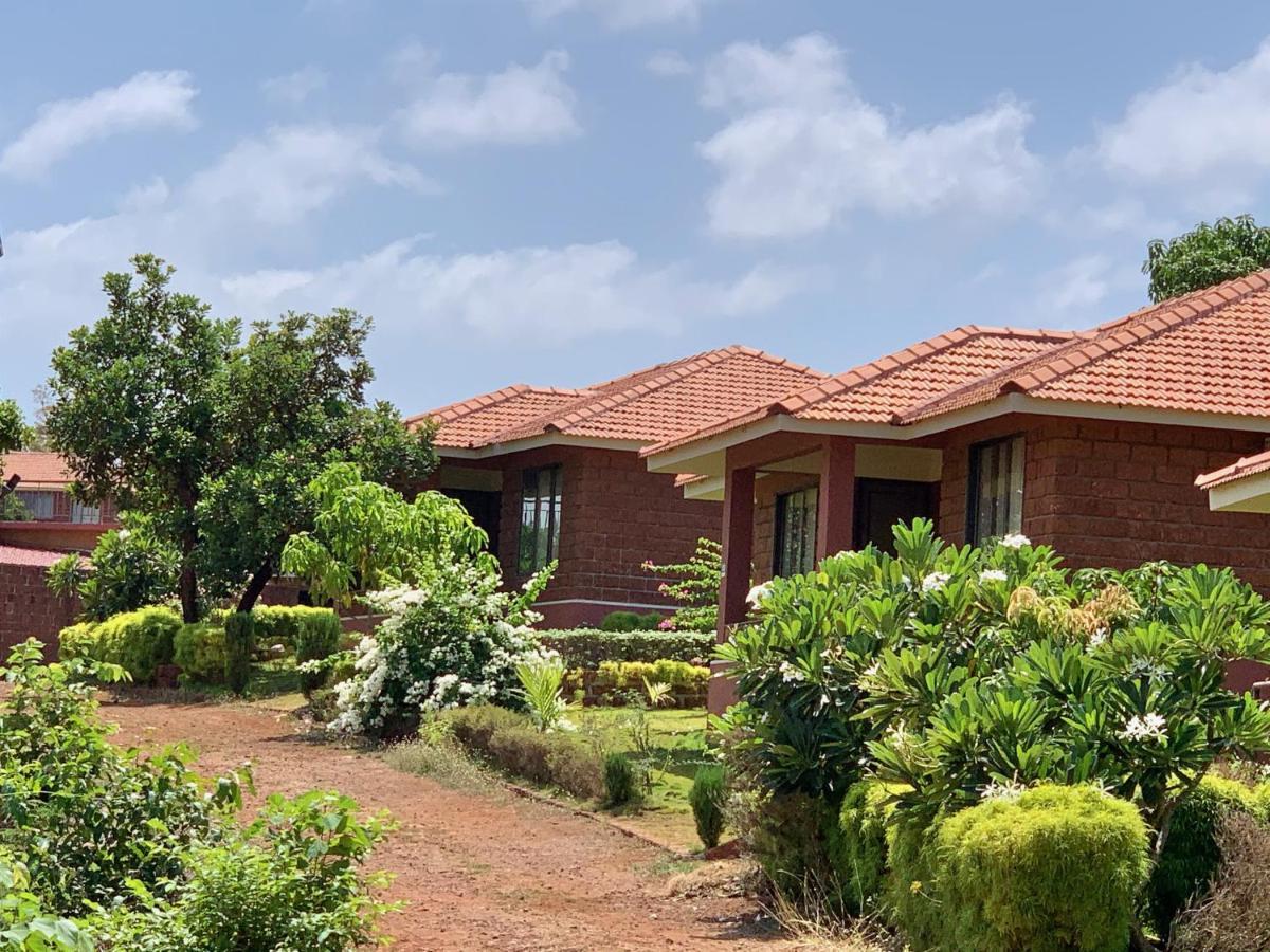 Regenta Resort Mango Village Guhagar Kudān 外观 照片