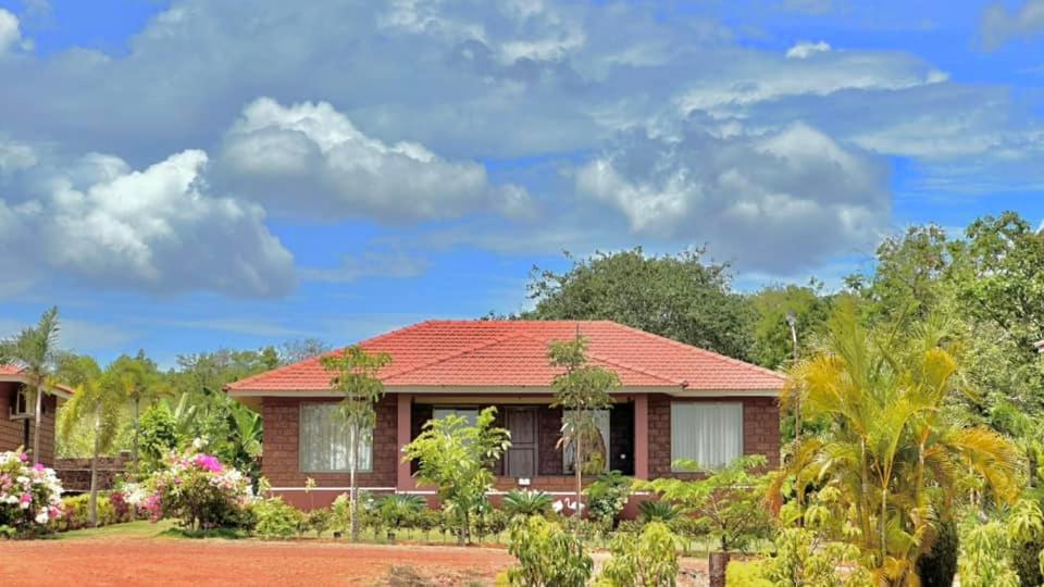 Regenta Resort Mango Village Guhagar Kudān 外观 照片