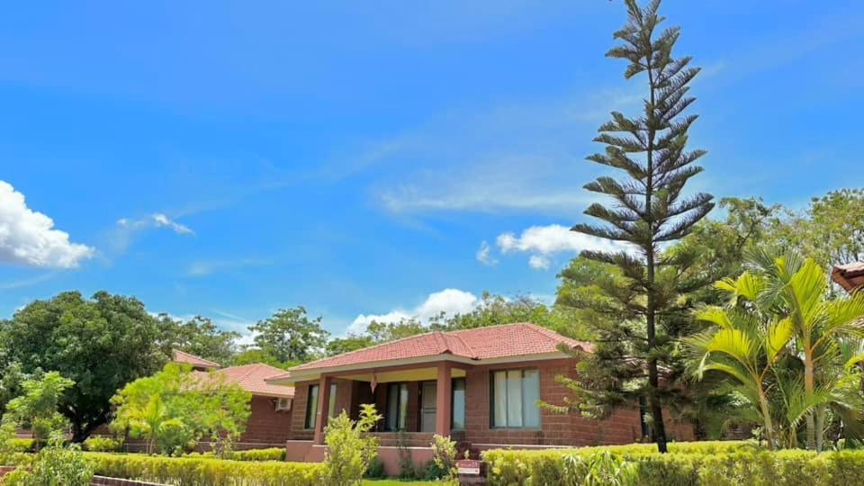 Regenta Resort Mango Village Guhagar Kudān 外观 照片